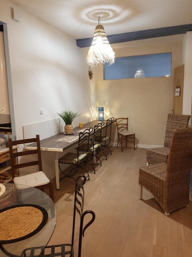 Fenetre Sur Cour Du Docteur Privey - Secure Park Bike - Voie Bleue Hotel Tournus Exterior photo